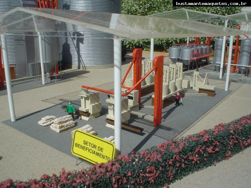 Foto de maquete fisica de Indústrias produzida para o cliente Cooperativa Juriti Ltda., localizada na cidade de Massaranduba/PB