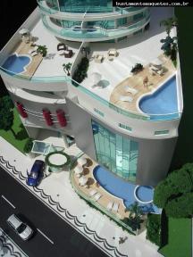 Foto de maquete fisica de Edifícios Residenciais produzida para o cliente FG Empreendimentos Ltda., localizada na cidade de Balneário Camboriú/SC