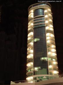 Foto de maquete fisica de Edifícios Residenciais produzida para o cliente FG Empreendimentos Ltda., localizada na cidade de Balneário Camboriú/SC