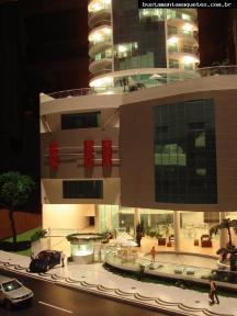 Foto de maquete fisica de Edifícios Residenciais produzida para o cliente FG Empreendimentos Ltda., localizada na cidade de Balneário Camboriú/SC