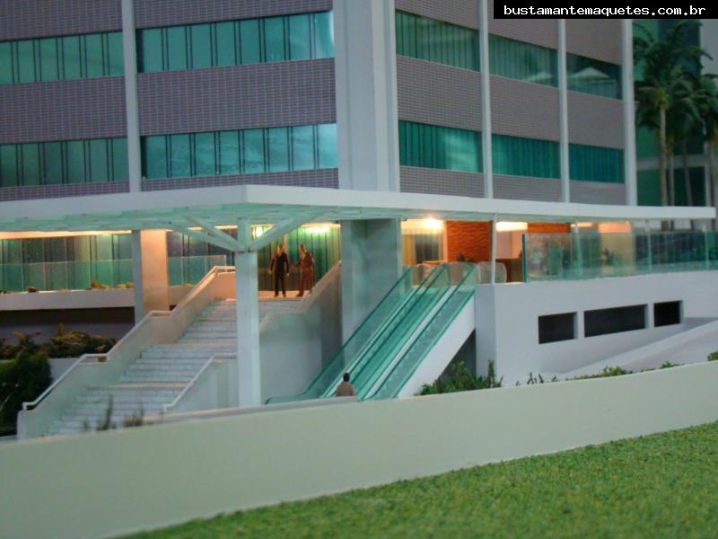Foto de maquete fisica de Edifícios Comerciais produzida para o cliente Furtado de Mendonça Empreendimentos, localizada na cidade de Florianópolis/SC